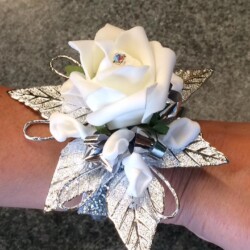 Wedding flower arm corsage