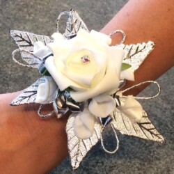 Wedding flower arm corsage